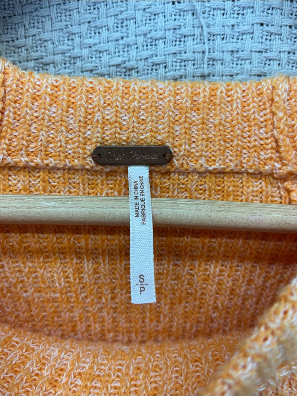 Free People Too Good Pullover Sweater Small Orange Zest Boho Spring Cottagecore - Picture 4 of 9
